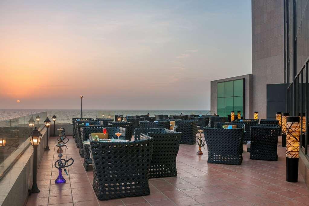The Venue Jeddah Corniche Hotell Restaurang bild
